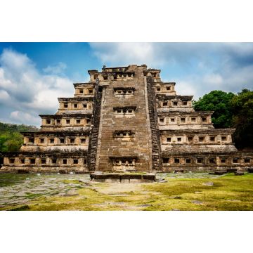 Lais Puzzle - Pyramide De Los Nidos in Tajín, Veracruz Mexiko. Sie hat 365 Fenster, die als Sonnenkalender dienten, und einen Tempel auf der Spitze. Der Stamm der Totonacas lebte früher in diesem schönen Pyramidenkomplex - 2.000 Teile