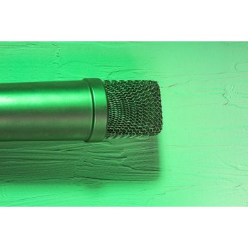 Lais Puzzle - Mikrofon in grünem Licht - 2.000 Teile