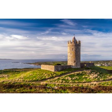 Lais Puzzle - Runder Turm von Doonagore Castle in der Grafschaft Clare, Irland - 2.000 Teile