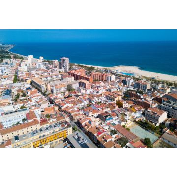 Lais Puzzle - Bild der malerischen Seelandschaft von Mataro - 2.000 Teile