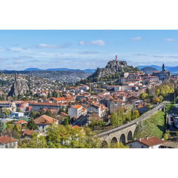 Lais Puzzle - Stadtbild der Stadt Puy-en-Velay. Haute-Loir, Region Auvergne-Rhone-Alpes in Frankreich. - 2.000 Teile
