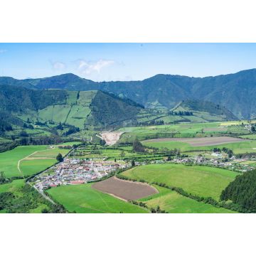 Lais Puzzle - Talblick an Vulkan, Ecuador - 2.000 Teile