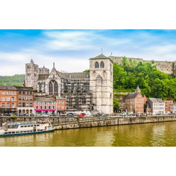Lais Puzzle - Panoramablick auf die Flusslandschaft von Huy, Wallonien, Belgien - 2.000 Teile