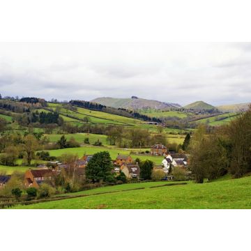 Lais Puzzle - Das Dorf Okeover, in der Nähe von Ashbourne, Derbyshire, England - 2.000 Teile