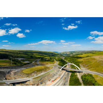 Lais Puzzle - BRYNMAWR, WALES, UK: Luftaufnahme der neuen Jack Williams Gateway Bridge und des Baus der neuen A465 Heads of the Valleys - 2.000 Teile