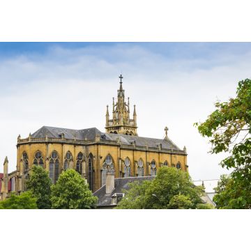 Lais Puzzle - Die Kirche Saint Joseph de Beauregard. Thionville, Frankreich - 2.000 Teile