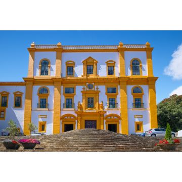 Lais Puzzle - Kirche Unserer Lieben Frau von Carmo, auch bekannt als St. Ignatius von Loyola, oder Kirche des Kollegiums oder Jesuitenkirche, erbaut im 16. Jahrhundert in der Stadt Angra do Heroismo auf der Insel Terceira der Azoren, Portugal - 2.000...