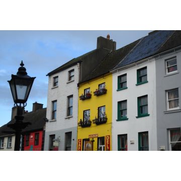 Lais Puzzle - Bunte Straße in Kilkenny, Irland - 2.000 Teile