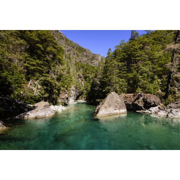 Lais Puzzle - Atemberaubende Aussicht auf den Blauen Fluss (Río Azul) in El Bolsón, Patagonien, Argentinien - 2.000 Teile