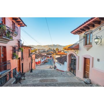 Lais Puzzle - Schöne koloniale Gassen und Straßen der magischen Stadt San Cristobal de las Casas in Chiapas, Mexiko - 2.000 Teile