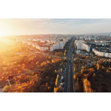 Lais Puzzle - Das Stadttor bei Sonnenuntergang - die schöne Stadt Chisinau aus der Höhe, Republik Moldau - 2.000 Teile