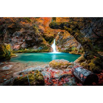 Lais Puzzle - See und Wasserfall der Quelle des Urederra in Navarra, Spanien - 2.000 Teile