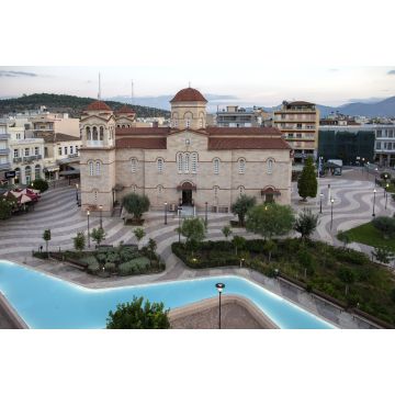 Lais Puzzle - Zentraler Platz in Argos, Griechenland . Blick auf den Platz des Heiligen Andreas (Agios Andreas), den Hauptplatz von Argos-Stadt, Peloponnes, Griechenland - 2.000 Teile