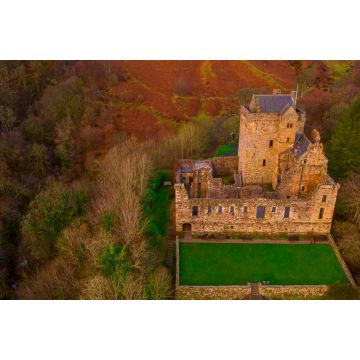Lais Puzzle - Luftaufnahme der mittelalterlichen Ruine Castle Campbell in Glen Dollar, Clackmannanshire, Schottland - 2.000 Teile