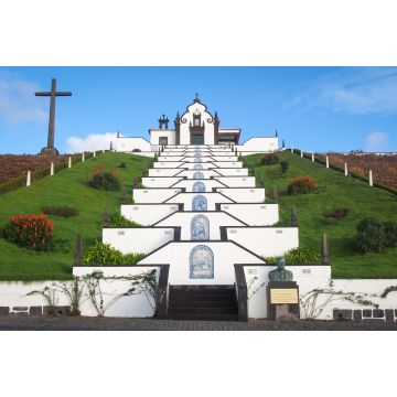 Lais Puzzle - Kapelle Unserer Lieben Frau vom Frieden (Ermida de Nossa Senhora da Paz) in Vila Franca do Campo, Azoren, Portugal - 2.000 Teile