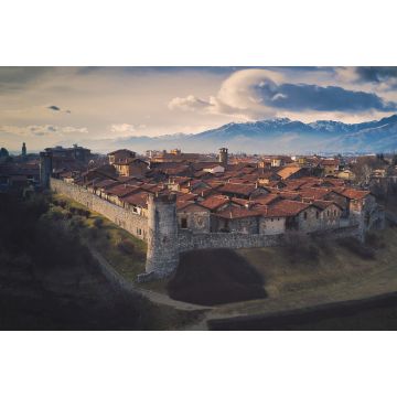 Lais Puzzle - Ricetto von Candelo, Biella, Italien, Luftaufnahme bei Sonnenuntergang - 2.000 Teile
