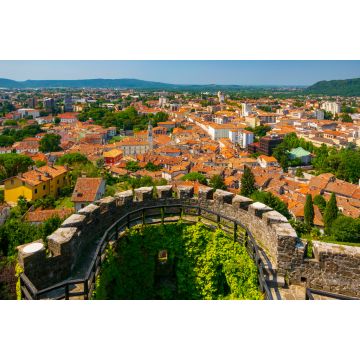 Lais Puzzle - Luftaufnahme des Stadtzentrums von Görz und der halbkreisförmigen Bastion der mittelalterlichen Burg, Friaul Julisch Venetien, Italien - 2.000 Teile