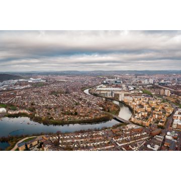 Lais Puzzle - Luftblick über Cardiff Bay, Wales - 2.000 Teile