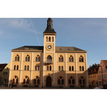 Lais Puzzle - Blick auf das Rathaus von Pfaffenhofen an der Ilm - 2.000 Teile