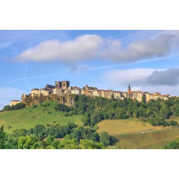 Lais Puzzle - Die Stadt Saint Flour in der Auvergne im Departement Cantal, Frankreich - 2.000 Teile