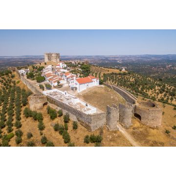 Lais Puzzle - Evora Monte in Portugal: historisches mittelalterliches Dorf mit weiß getünchten Häusern - 2.000 Teile