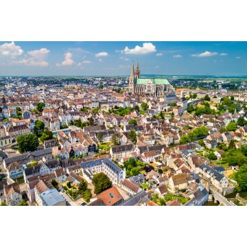 Lais Puzzle - Luftaufnahme der Stadt Chartres mit der Kathedrale. Eine UNESCO-Weltkulturerbestätte in Eure-et-Loir, Frankreich - 2.000 Teile