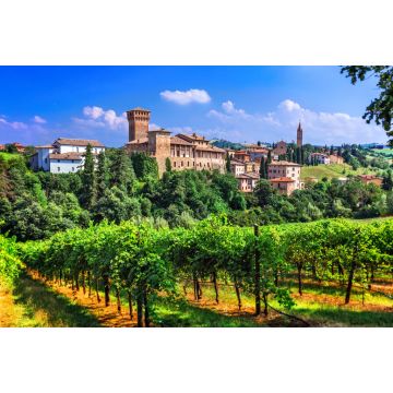 Lais Puzzle - Romantische Weinstraße mit mittelalterlichen Schlössern in Italien. Region Emilia Romagna, Dorf Levizzano - 2.000 Teile
