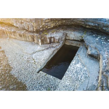 Lais Puzzle - Luftaufnahme des berühmten "Wurmlochs" (Poll na bPeist auf Gälisch) in Inishmore, Aran-Inseln, Irland - 2.000 Teile