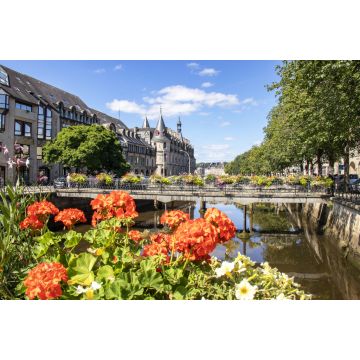 Lais Puzzle - Quimper. Sur les bords de l'Odet en centre ville. Finistère. Bretagne, Frankreich - 2.000 Teile