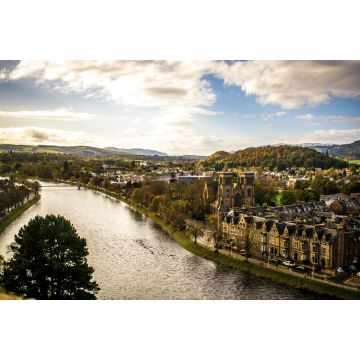 Lais Puzzle - Inverness Schottland Landschaft mit Gebäuden Architektur Inverness Reisen Schottland Konzept im Herzen der Highlands - 2.000 Teile