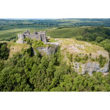 Lais Puzzle - Luftaufnahme der Ruinen einer alten Burg auf einem Hügel (Carreg Cennen, Wales, Großbritannien) - 2.000 Teile