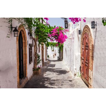 Lais Puzzle - Enge Straße in der Stadt Lindos auf der Insel Rhodos, Dodekanes, Griechenland. Schöne malerische alte weiße Häuser mit Blumen. Berühmtes Touristenziel in Südeuropa - 2.000 Teile