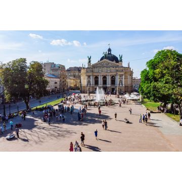 Lais Puzzle - Lviv, Ukraine: Platz vor der Lviv-Oper. Luftaufnahme - 2.000 Teile
