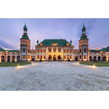 Lais Puzzle - Bischofspalast nach Sonnenuntergang in Kielce, Polen - 2.000 Teile
