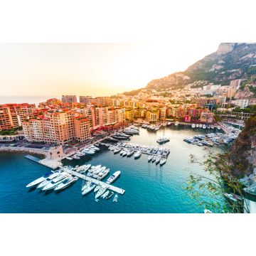 Lais Puzzle - Panoramablick auf Port de Fontvieille in Monaco. Azur-Küste. Bunte Bucht mit vielen Luxusyachten im Sonnenuntergang - 2.000 Teile