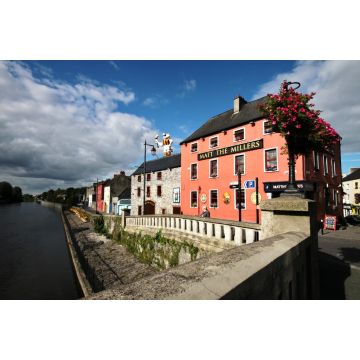 Lais Puzzle - Typischer Pub im irischen Stil in der Innenstadt von Kilkenny, Irland - 2.000 Teile