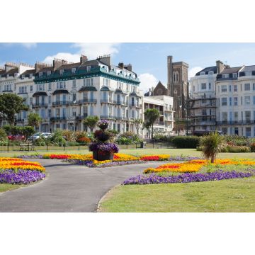Lais Puzzle - Park in der Nähe der Strandpromenade, Hastings, East Sussex, England - 2.000 Teile