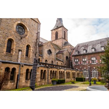 Lais Puzzle - Rolduc - Mittelalterliche Abtei in Kerkrade, Niederlande. Katholisches Priesterseminar - 2.000 Teile