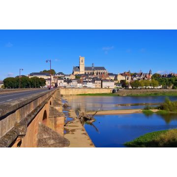 Lais Puzzle - Nevers - Nevers in Burgund, Kathedrale und Fluss Loire, Frankreich - 2.000 Teile