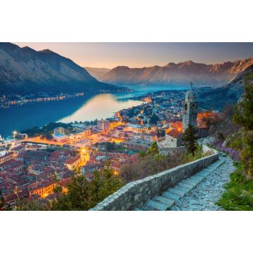 Lais Puzzle - Kotor, Montenegro. Schöne romantische Altstadt von Kotor bei Sonnenuntergang - 2.000 Teile