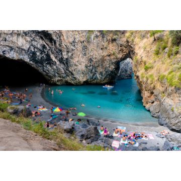 Lais Puzzle - Arcomagno Strand in Kalabrien mit dem charakteristischen natürlichen Felsbogen - 2.000 Teile