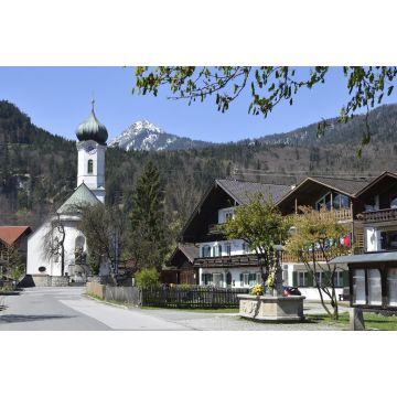 Lais Puzzle - Pfarrkirche und Brunnen in Farchant - 2.000 Teile