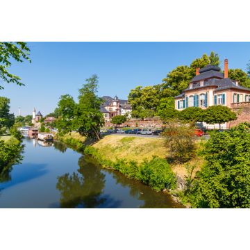 Lais Puzzle - Frankfurt-Höchst. Nidda kurz vor der Mündung in den Main. Links die Worthspitze, rechts der Bolongaropalast. 14.06.2017. - 2.000 Teile
