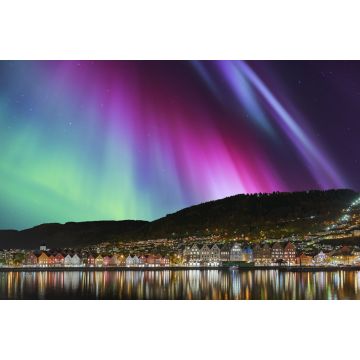 Lais Puzzle - Bergen Norwegen mit Nordlicht - 2.000 Teile