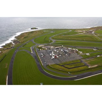 Lais Puzzle - Luftbild der Rennstrecke von Anglesey, Wales - 2.000 Teile