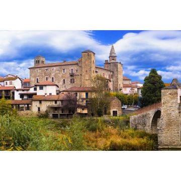 Lais Puzzle - Beeindruckendes mittelalterliches Kloster und Schloss von Bormida in der Region Asti im Piemont, Italien - 2.000 Teile