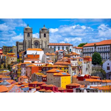 Lais Puzzle - Blick auf die Altstadt von Porto, Portugal mit der Kathedrale und bunten Gebäuden - 2.000 Teile
