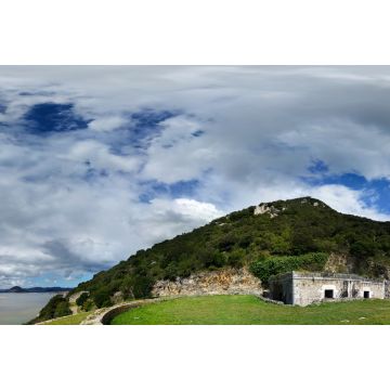 Lais Puzzle - alte Festung in der Nähe der Küste, Santona, Nordspanien - 2.000 Teile
