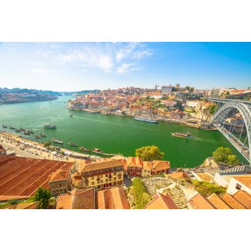 Lais Puzzle - Malerische Stadtlandschaft. Luftaufnahme der Brücke Dom Luis I, der Ribeira Waterfront und der Skyline von Porto von Vila Nova de Gaia, Porto, Portugal aus. Touristenboote auf dem Douro-Fluss bei Sonnenuntergang - 2.000 Teile