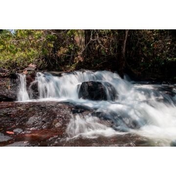 Lais Puzzle - Indaia-Wasserfälle, auch bekannt als Chachoeiro Indaia, im Herzen der Savannen im Bundesstaat Goias, Brasilien - 2.000 Teile